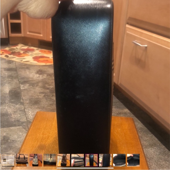 COPY - 🔥 100% Authentic 🔥  Burberry Handbag (COA) - Picture 9 of 10